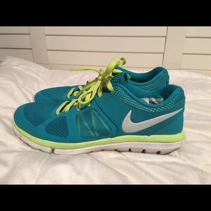 Nike Flex 2014 Run Sneakers
