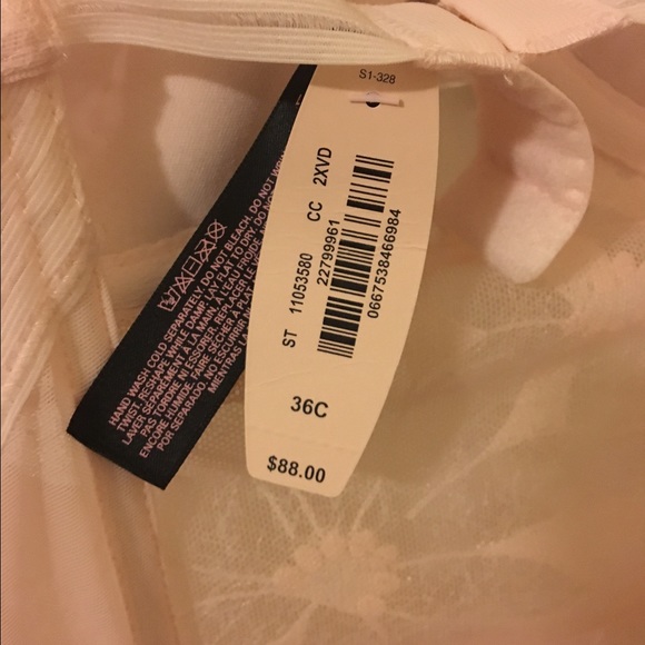 🌸VICTORIAS SECRET GARTER SLIP🌸 - Picture 4 of 4