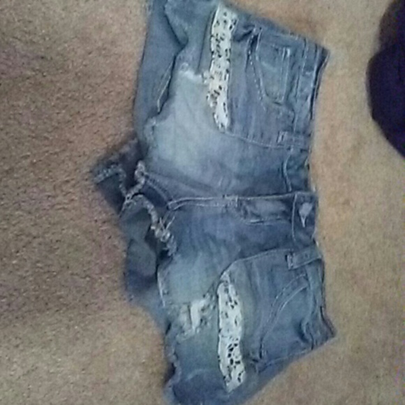 Lace jean shorts - Picture 1 of 2