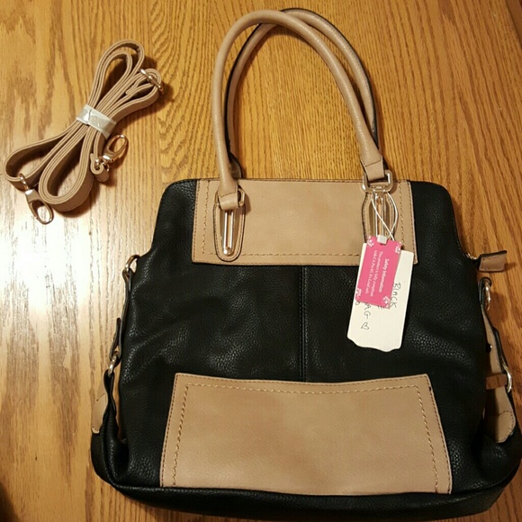 BRAND NEW PURSE