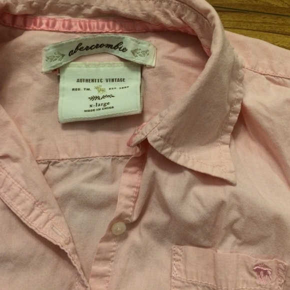 Abercrombie girls pink button up shirt - Picture 3 of 4