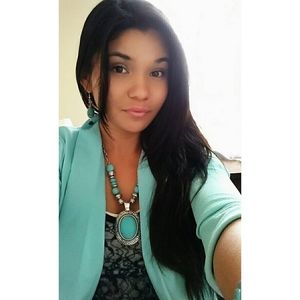 Meet your Posher, Harmony