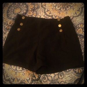 Black Forever 21 Shorts.