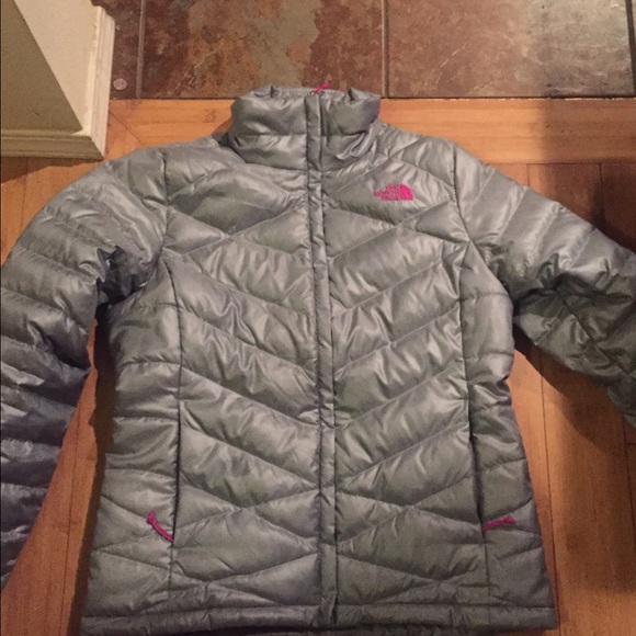 The North Face - Picture 1 of 3