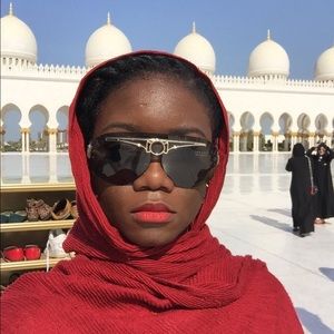 Versace sunglasses **original case included!!**