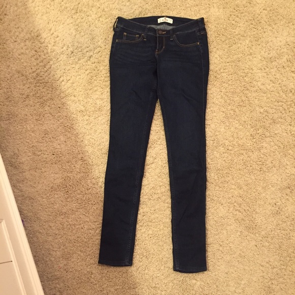 Dark wash skinny jeans - Picture 2 of 3