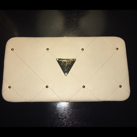 Guess wallet