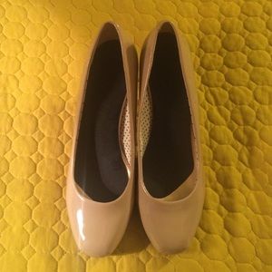 Madden Girl Getta Nude Pumps