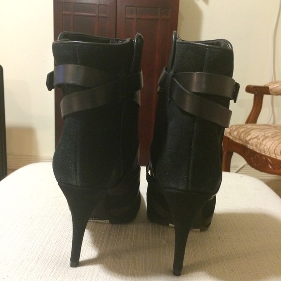 SCHUTZ Shoes - NEW black boots SCHUTZ Shoes - NEW black boots