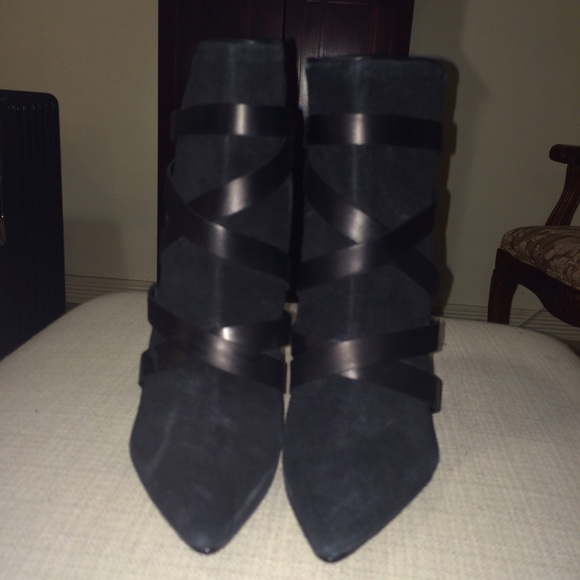SCHUTZ Shoes - NEW black boots SCHUTZ Shoes - NEW black boots