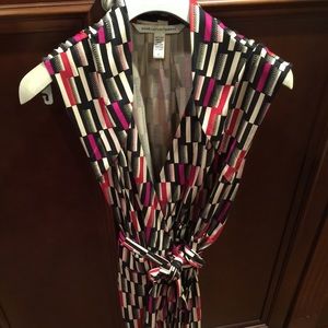 Diane Von furstenberg wrap dress size 6.