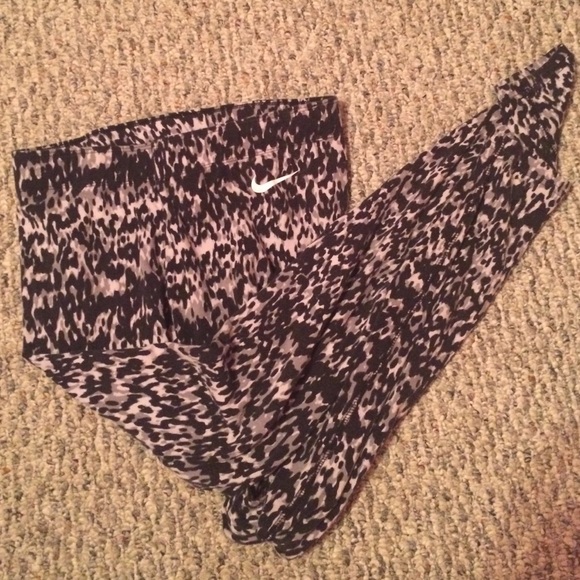 Nike leggings