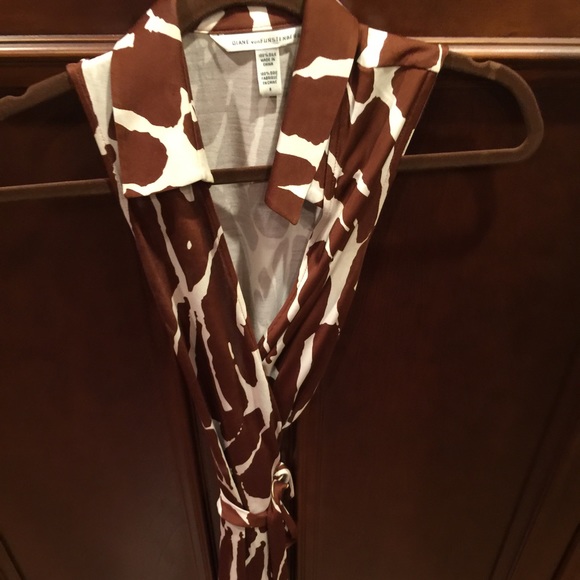 Diane Von furstenberg wrap dress size 6