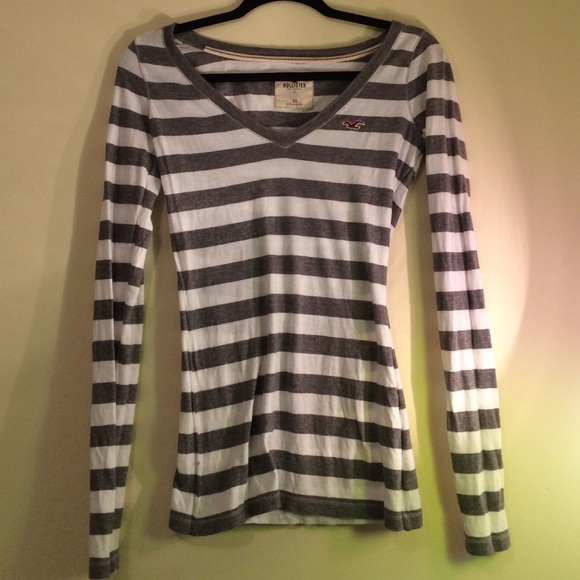 Hollister long sleeve t-shirt