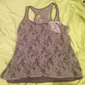 ☀️HOLLISTER tank with bow!
