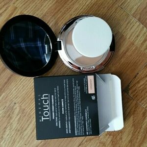 Mineral.touch powder