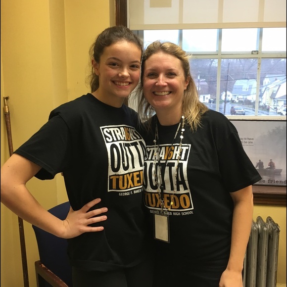 Meet your Posher, Taylor - Picture 1 of 1