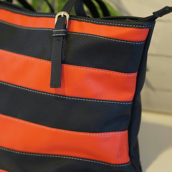 Gorgeous Spring/Summer Tote - Picture 3 of 3