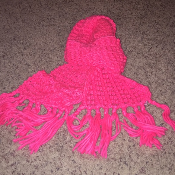 S O F T pink scarf