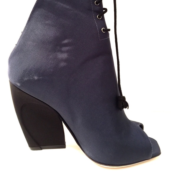 Christian Dior Brooklyn Peeptoe Bootie size 7.5M - Picture 3 of 4