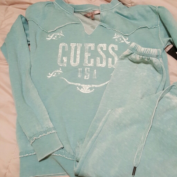 NWT Guess Sweat Suit