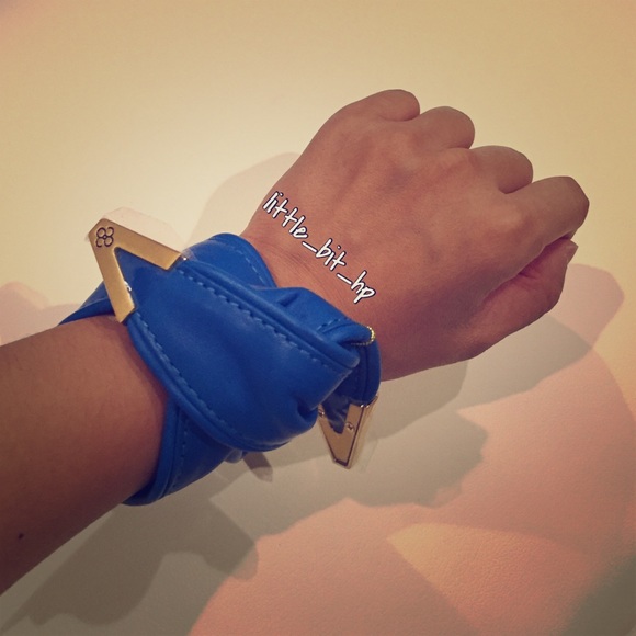 Colette Malouf Blue and Gold Leather Twist - Picture 3 of 4