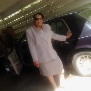 Meet your Posher, Bobbie