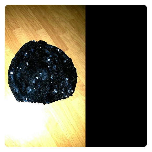 Sequin beret