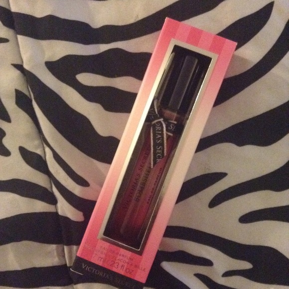 PINK Victoria's Secret Accessories - 🚫 SALE 🚫 Victoria's Secret Bombshell.