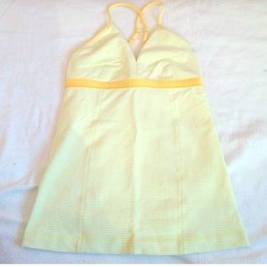 Adorable yellow Lululemon tank!