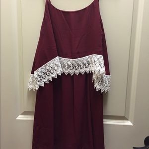 Adorable maroon dress with cute lace detail