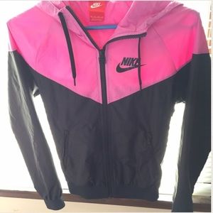 nike windbreaker