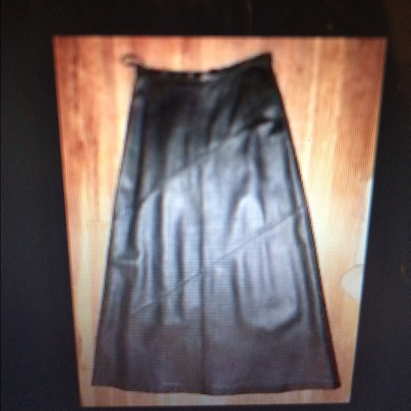 Leather skirt