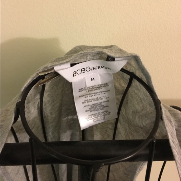 Crop top - Picture 3 of 3