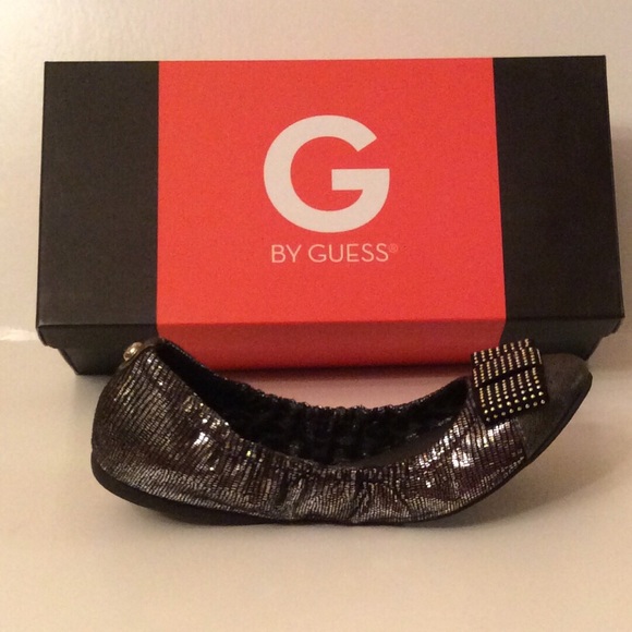 Guess Shoes - 💕NWT💕. Guess Ballet Flats