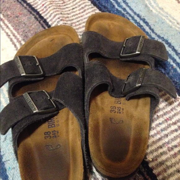NAVY BLUE BIRKENSTOCKS SIZE 38 LIKE NEW