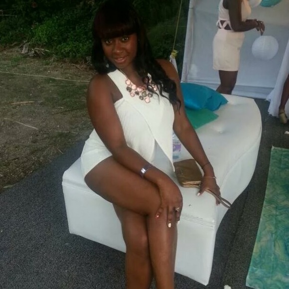 Meet your Posher, Amika