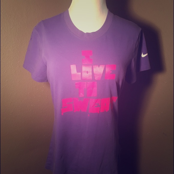 Dry Fit Nike shirt girls 12-14