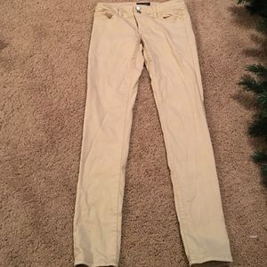 Skinny khaki pants
