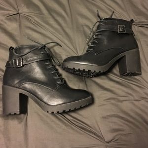 Brand New Madden Girl Lace Up Ankle Boot