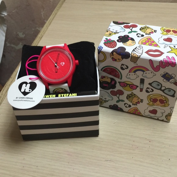 HARAJUKU by: Gwen Stefani - Picture 2 of 2