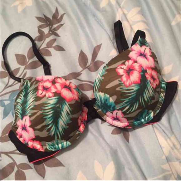 Bundle of two bras