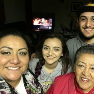 Meet your Posher, Perla