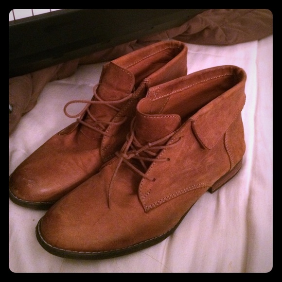 Steve Madden Shoes - Steve Madden leather booties
