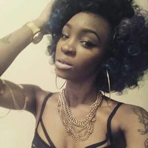 Meet your Posher, Chelcee