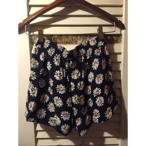 Floral high waisted LF shorts