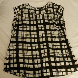 The Limited Black & White Sleeveless Blouse