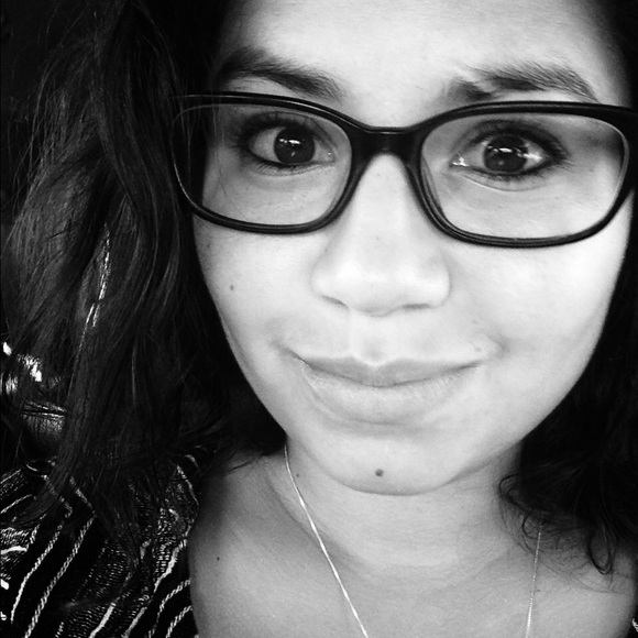 Meet your Posher, Christina