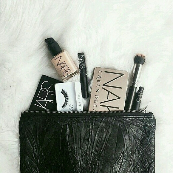 Meet your Posher, Z.