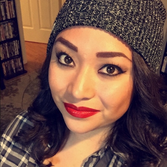 Meet your Posher, Cristina